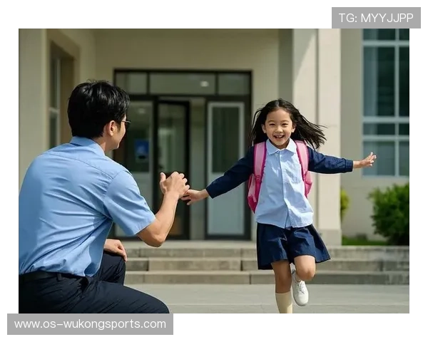 冯彦哲训练完直接拎爱马仕去接娃？