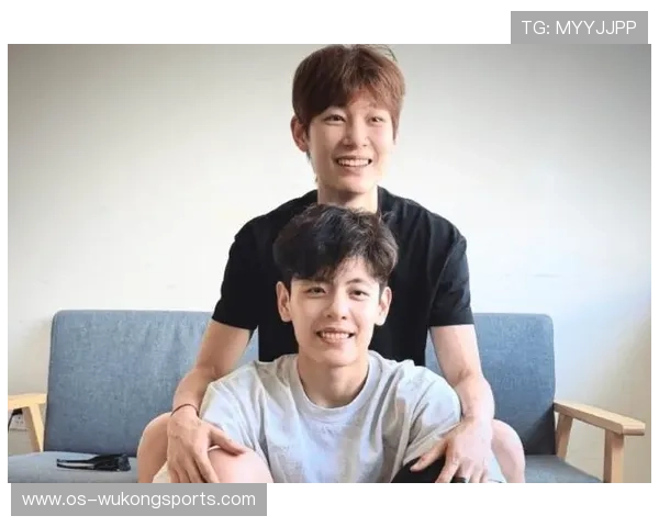 杨舒予家里衣柜塞满爱马仕，训练完直接换包走人